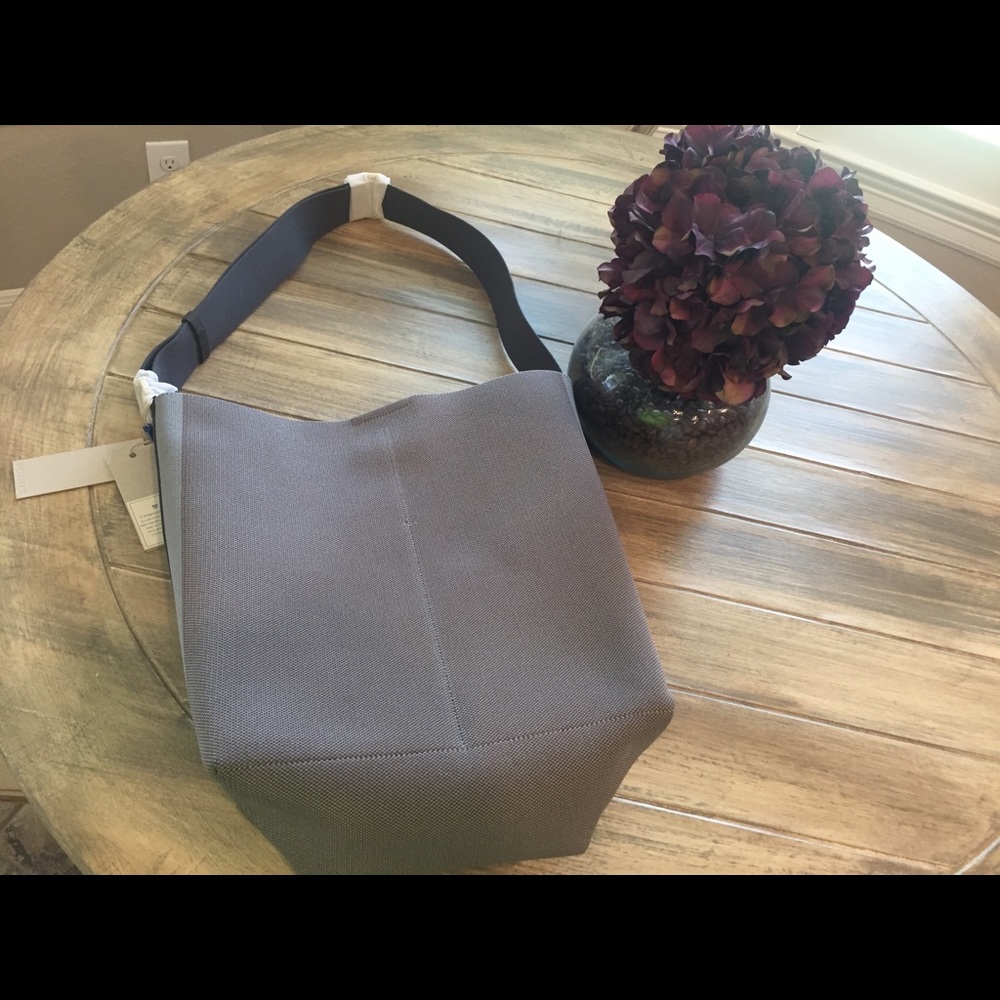 NWT Rothy’s bucket bag
